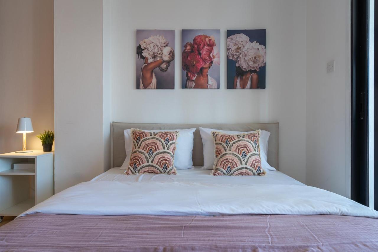 Polyn 1- Bedroom Apartment In Larnaca Eksteriør billede
